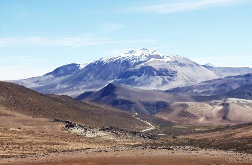 Volcanes inactivos y extintos 3 Volcan Ticsani en Peru